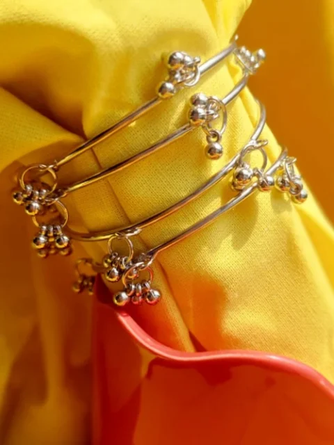 Snow's Sapphires