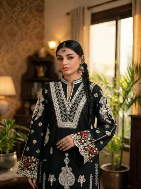 Murshad G | Elegant Black Linen Chambray 2 Piece Embroidered Long Kurta Set