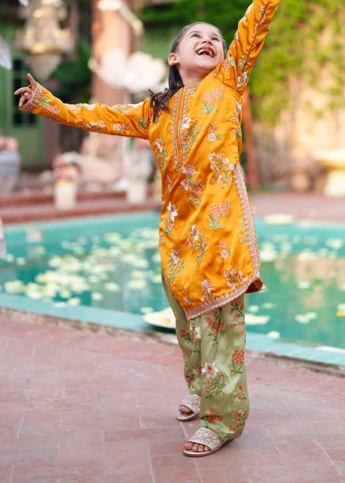 Truba | Elegant Mustard Charmuse 3 Piece Formal Suit - Image 4